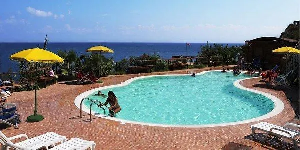 Villa Ridente Apartaments Gioiosa Marea 0*,
