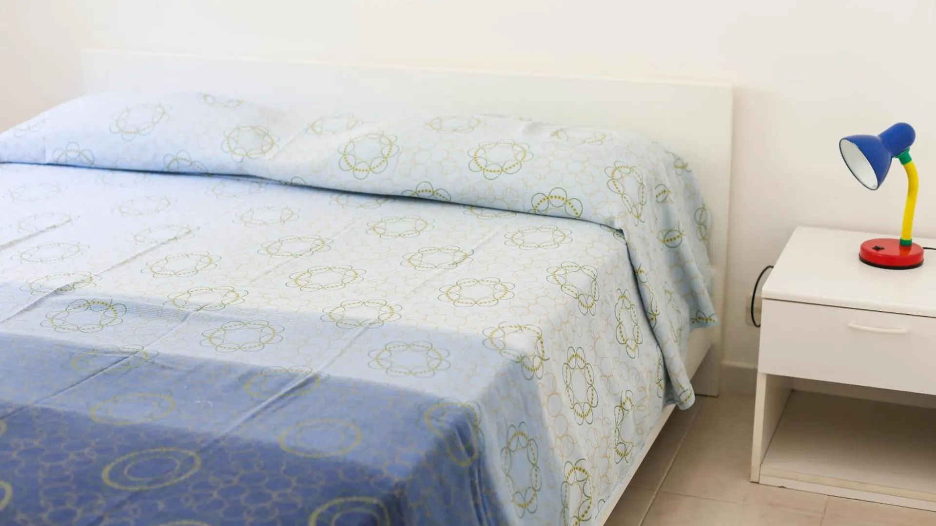Villa Ridente Apartaments Gioiosa Marea Italia