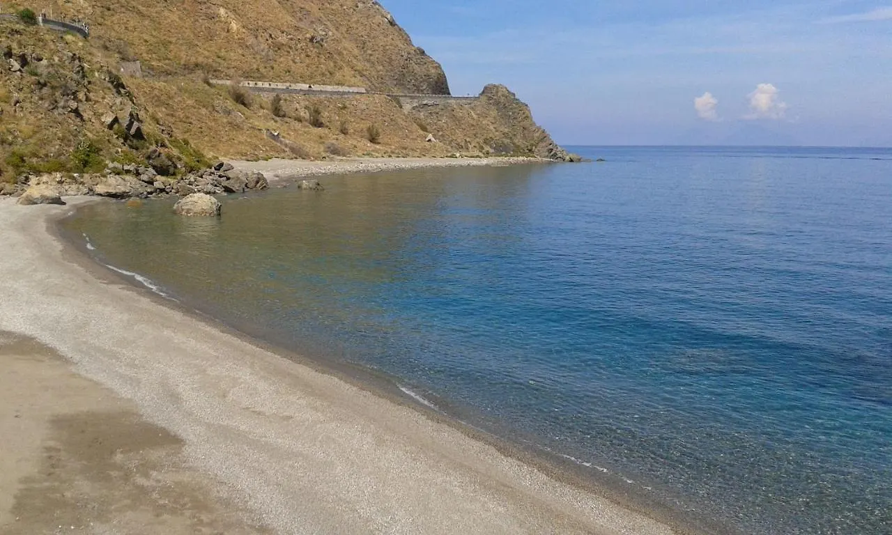 Villa Ridente Apartaments Gioiosa Marea 0*,  Italia
